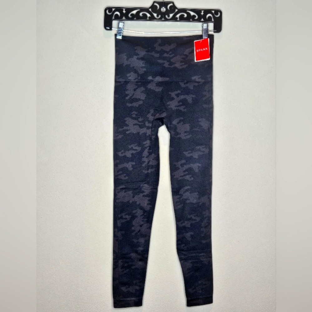 SPANX look at me now leggings